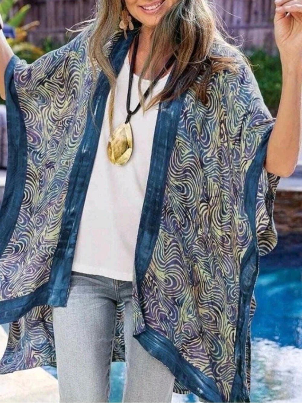 Gorgeous Soft Surroundings Blue & White Batik Swirl Kimono